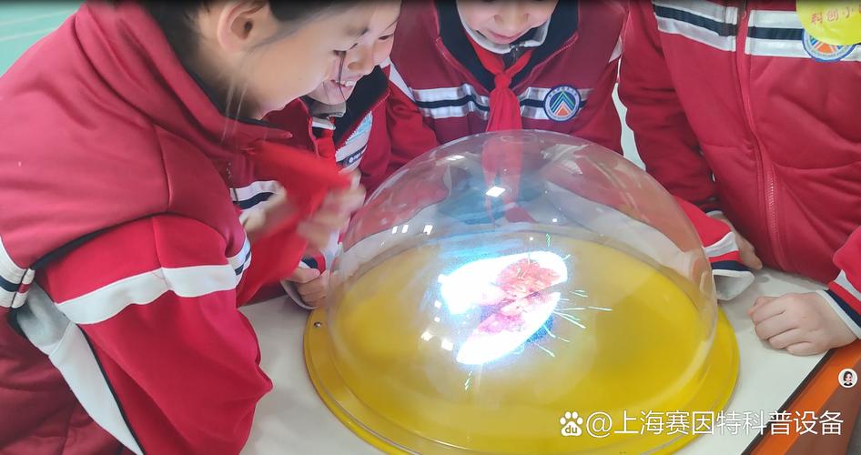 周上,成为学生们开启科学大门的钥匙,助力他们在科技的海洋中尽情遨